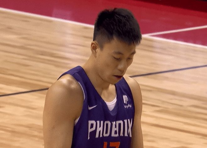雄鹿逆转深圳队，张镇麟关键制胜的简单介绍